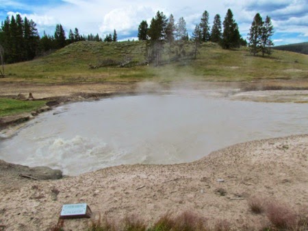 MudVolcanoArea-7-2014-07-30-21-17.jpg