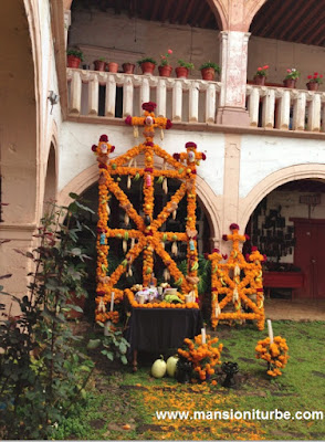 Altares y Ofrendas de Día de Muertos en Pátzcuaro