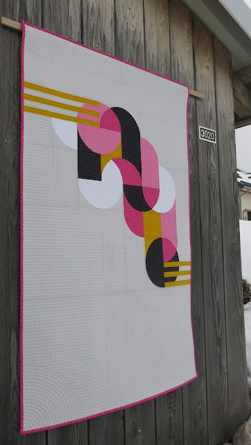 Luna Lovequilts - Bubble Gum - A modern quilt inspired by a geometric Street Art work