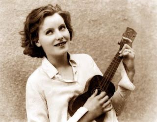 garbo ukulele