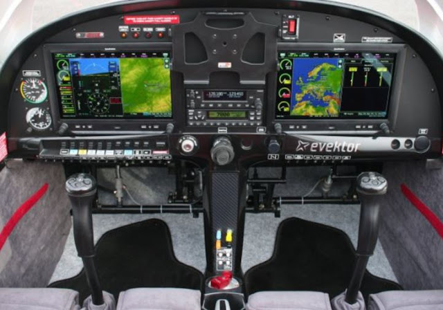 Evektor SportStar RTC cockpit