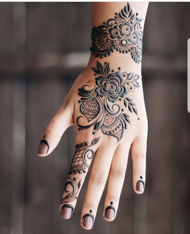 Modern Mehndi Design