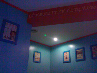 Prince Court Motel theme retro