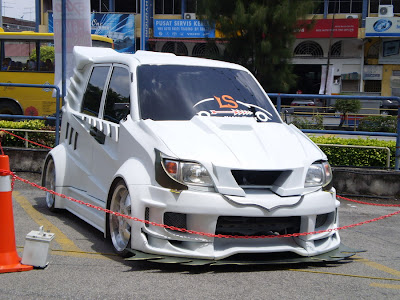 1 Malaysia Autoshow @ The Summit Batu Pahat - vitor beneti