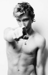 Alex Pettyfer Pictures