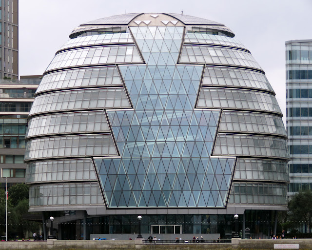 City Hall by Foster and Partners, The Queens Walk, Southwark, London