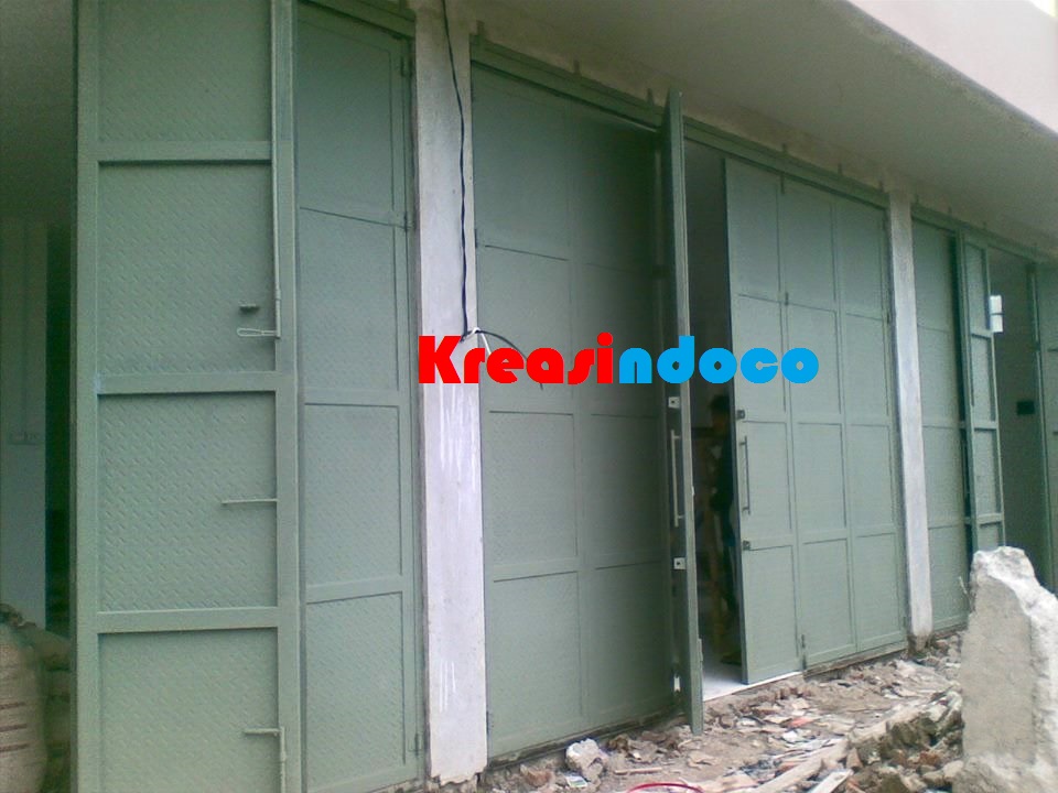  Pintu  Plat  Besi  Bordes Pemasangan di Ruko Kreasindoco co 