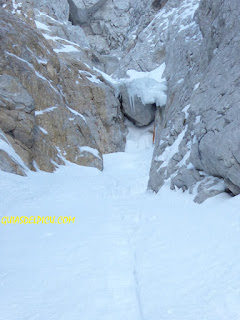 fernando calvo guia de alta montaña uiagm , escaladas y alpinismo Friero naranjo de bulnes