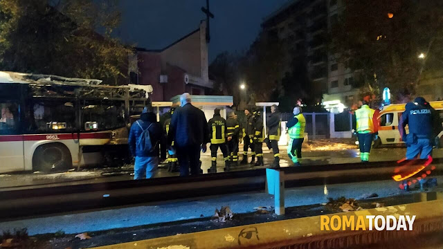 Un altro Flambus riscalda le notti romane