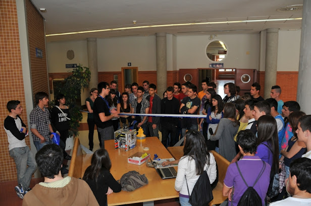 Talleres en la Semana de la Robótica: Alcabot - Hispabot 2013 UAH