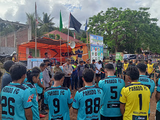 Kenang Tragedi Kanjuruhan Malang, Polsek Parado Gelar Do'a Bersama di  Event "Parado Cup 2022