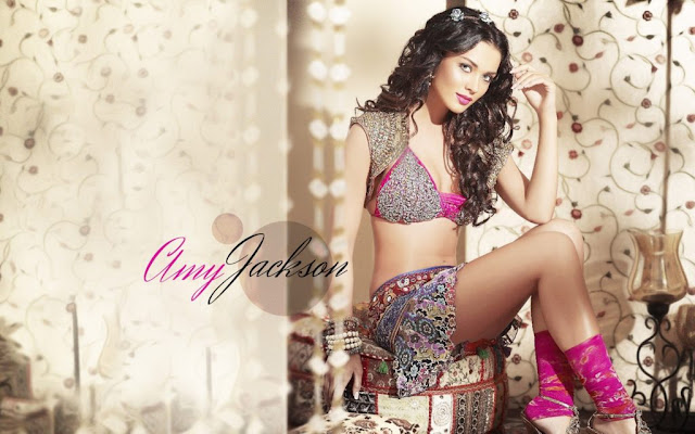 Hottie Amy Jackson HD Wallpapers