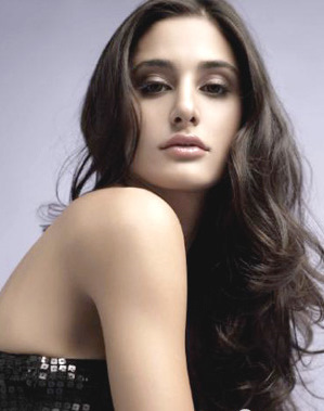 nargis fakhri