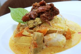 Resep Lontong Sayur Language:id : Resep 2 Ketupat Sayur Khas Lebaran (sayur Labu Siam Betawi ... - Kamu juga dapat menikamti ini bersama dengan keluarga.