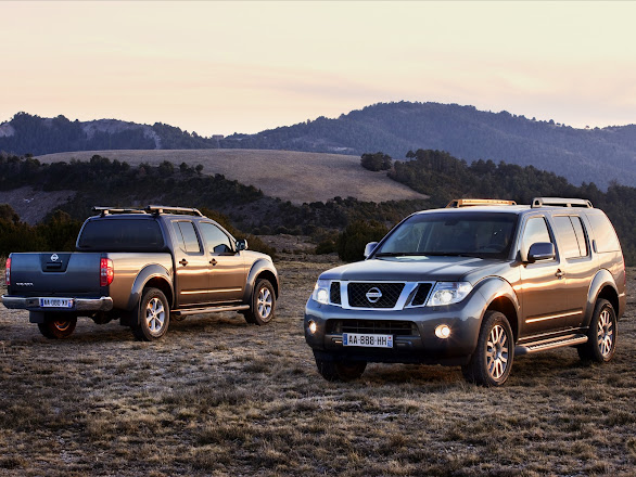 Nissan Pathfinder and Navara 2011 (1)