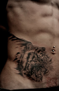 TATUAJES EN ABDOMEN DE TIGRE