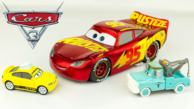 Cars 3 Flash McQueen Rust-Eze Racing Center 1/24 super heros et compagnie jouets