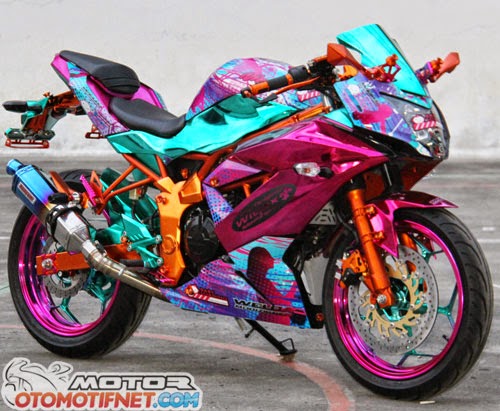  Modifikasi  Ninja  RR  Mono  Full Kroom Cantik ala Lady Bikers 