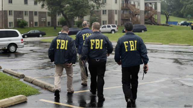 Ateos denuncian que haya conserjería espiritual y que se hagan oraciones dentro del FBI