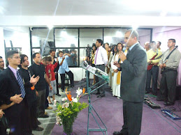 VISITA DEL PASTOR PETER CASTRO