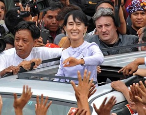 afp_burma_assk_election_victory_02apr12_480