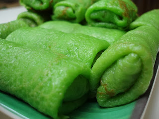 KUE DADAR GULUNG PANDAN SURABAYA