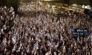 Israeli president urges immediate halt to judicial reform