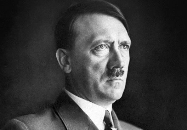 HITLER CONDENÓ A UNA MUJER A MUERTE POR UN CHISTE