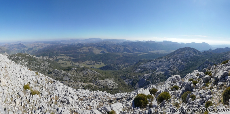 Grazalema-Simancon-Reloj-Charca Verde-Cueva de las Dos Puertas