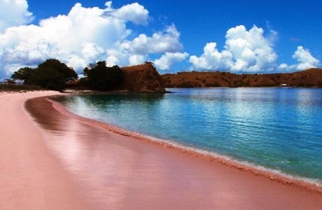 Welcome to Indonesia Blog Tangsi Beach Pink Beach Lombok