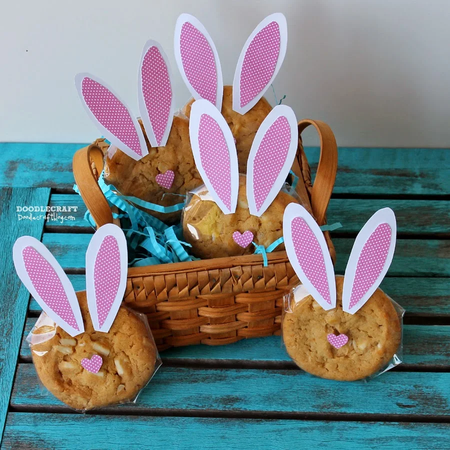 http://www.doodlecraftblog.com/2014/04/easter-bunny-cookies-givebakerybecause.html