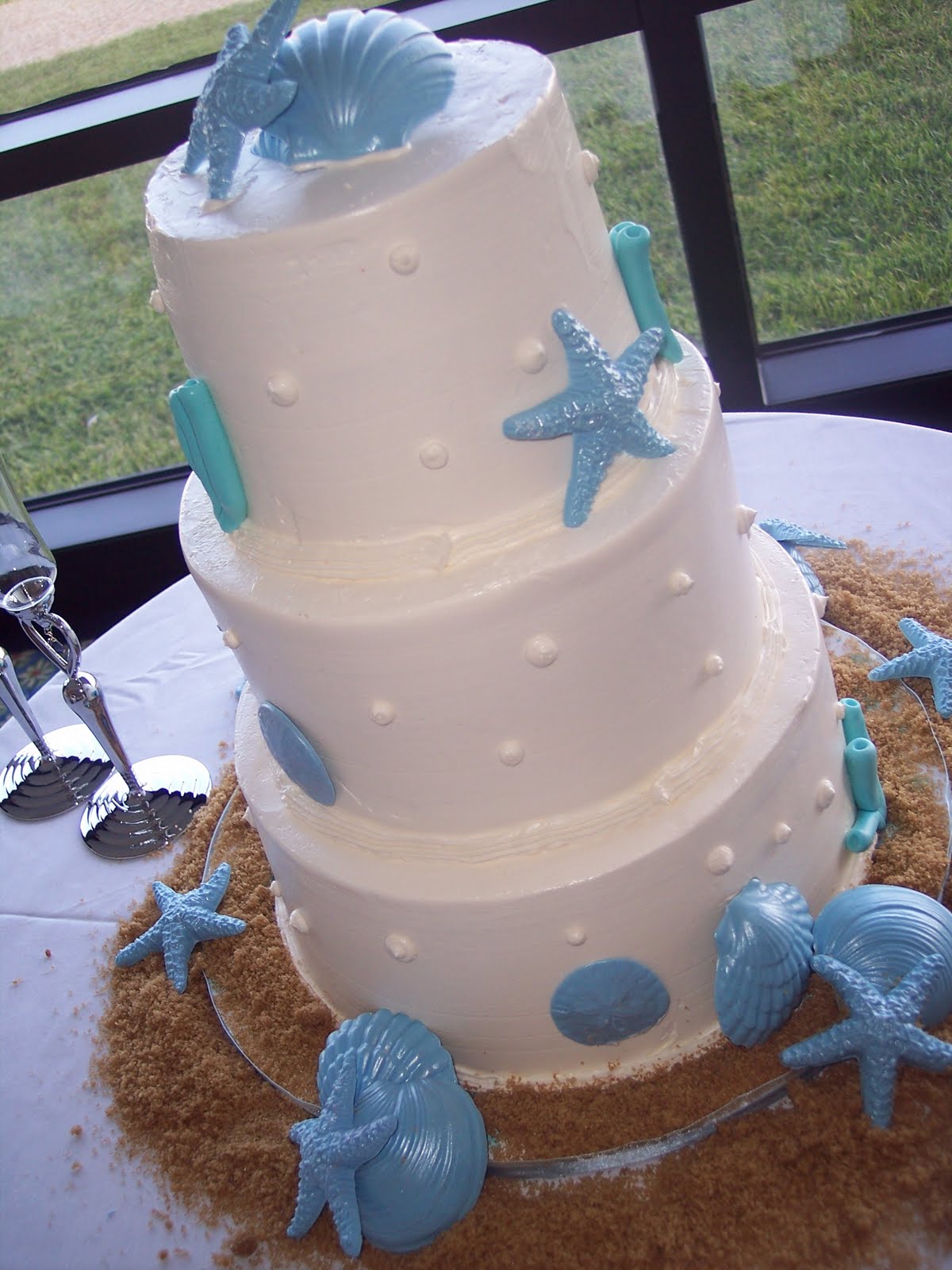 wedding cake beach
