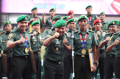 Kepala Staf Angkatan Darat Berikan Penghargaan 19 Atlet TNI AD