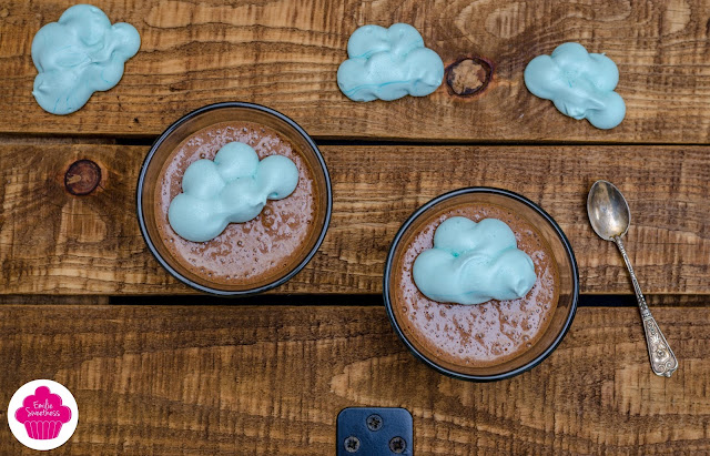 Mousse au chocolat au lait accompagnée de nuages meringués - Battle Food #40