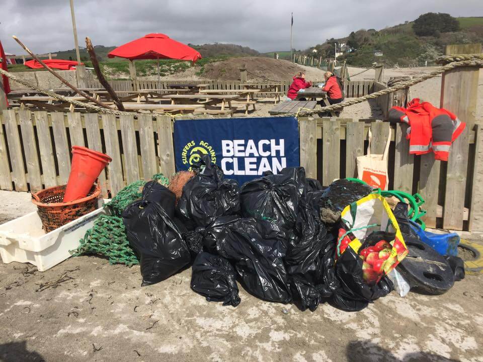 Amazing Grandma Cleaned 52 Beaches In 2018 To Help The Planet