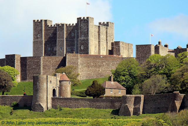 Concentric 12th Century Norman castle. The Keep (Great Tower) is surrounded by the Inner Curtain Wall (Inner Bailey) with Palace Gate at top-right. Western Outer Curtain Wall has 13th Century Peverell's Tower (Peverell's Gate) then Gatton's Tower and Say's Tower (both truncated d-type towers).