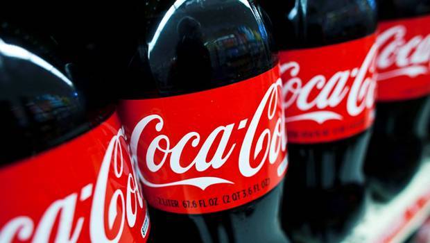 Coca-Cola despedirá a 1200 empleados por baja en consumo de bebidas azucaradas