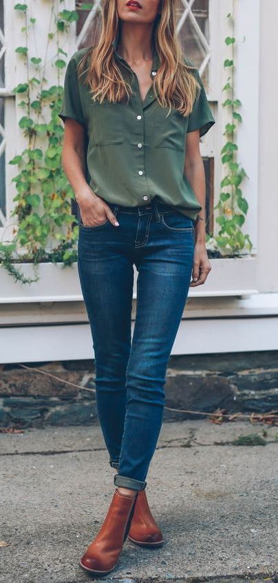simple casual style outfit: shirt + skinnies + boots