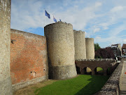 The museum is partly attached to a medieval castle (dscn )