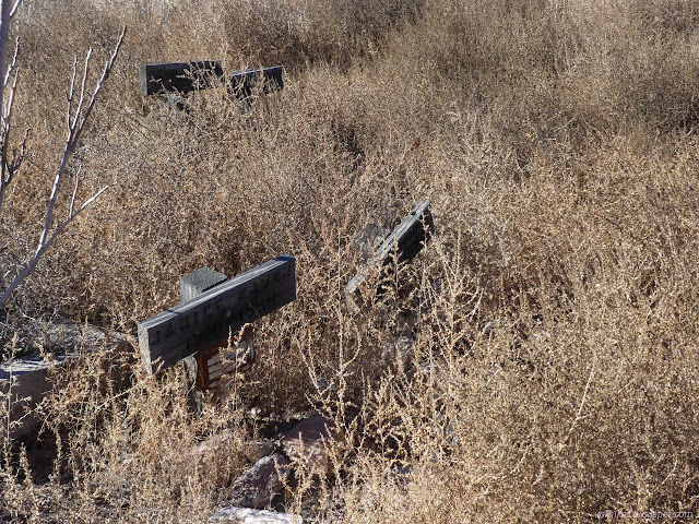 28: wooden markers