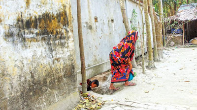 আওয়ামী লীগ নেতার বাড়ির চারপাশে সাংসদের দেয়াল