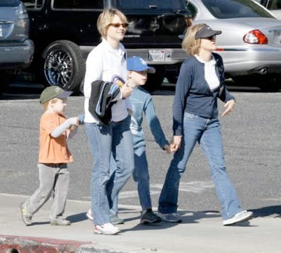 Jodie Foster Split With Lesbian Couples Cydney Bernard After 14 Years Together