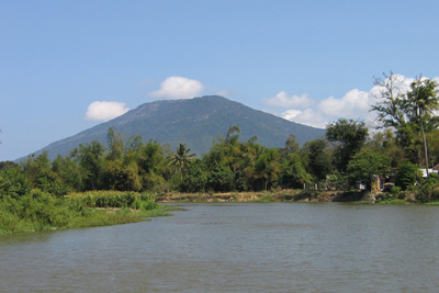 Khám phá vẻ đẹp hồ Tân Giang