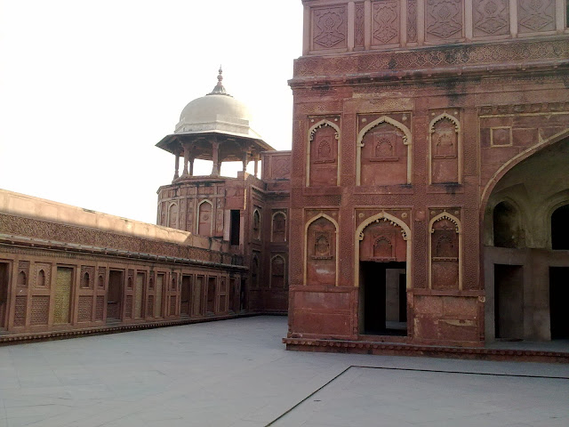 Tour to The Agra Fort