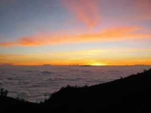Panorama Sunrise Gunung Lawu