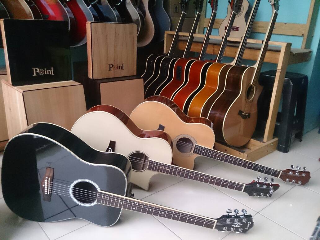 Gitar Standart Panggung (lakewood-cort-taylor-ibanez 