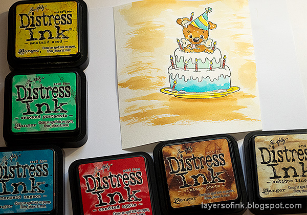 Layers of ink - Birthday Cake Card Tutorial by Anna-Karin Evaldsson. Paint with Distress Ink.