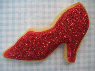 Wizard Birthday Party Supplies on And Sweet  Ruby Slipper Cookies   Sophie S Wizard Of Oz Birthday Party