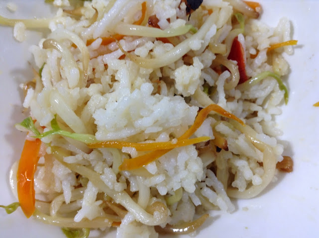 Rainbow bean sprout stir-fry mixed with rice
