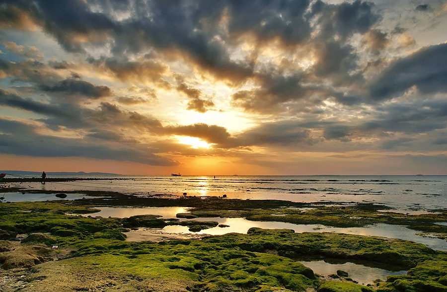 Indonesia Sungguh Indah: Senja-Senja di Pesisir Pantai 